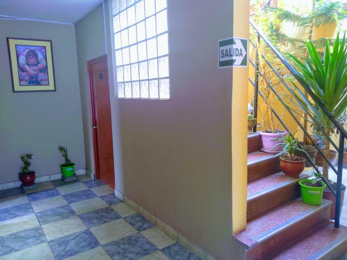 Casa Blanca Hospedaje Huamancaca Exterior photo