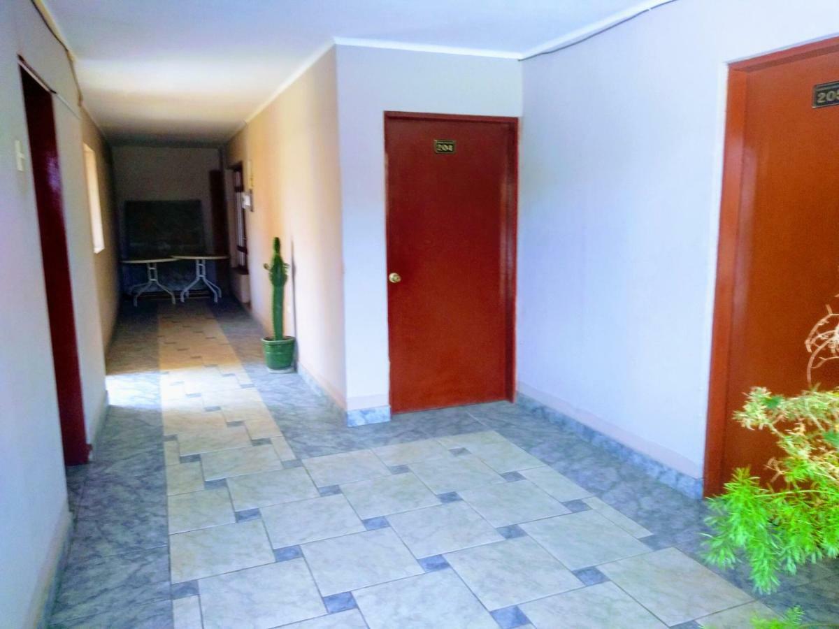 Casa Blanca Hospedaje Huamancaca Exterior photo