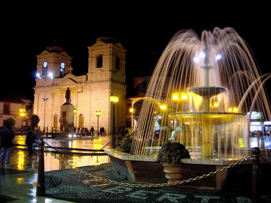 Casa Blanca Hospedaje Huamancaca Exterior photo