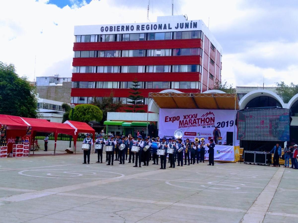 Casa Blanca Hospedaje Huamancaca Exterior photo